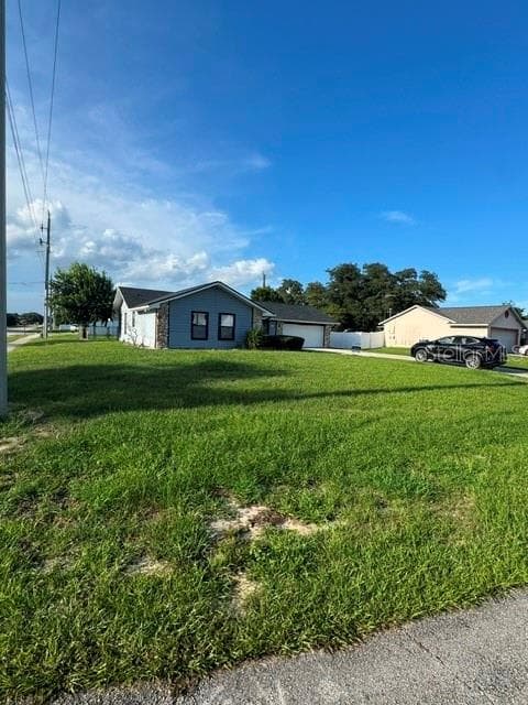 Single Family Residence at 2602 GRAMERCY DR, DELTONA, photo 16 of 17