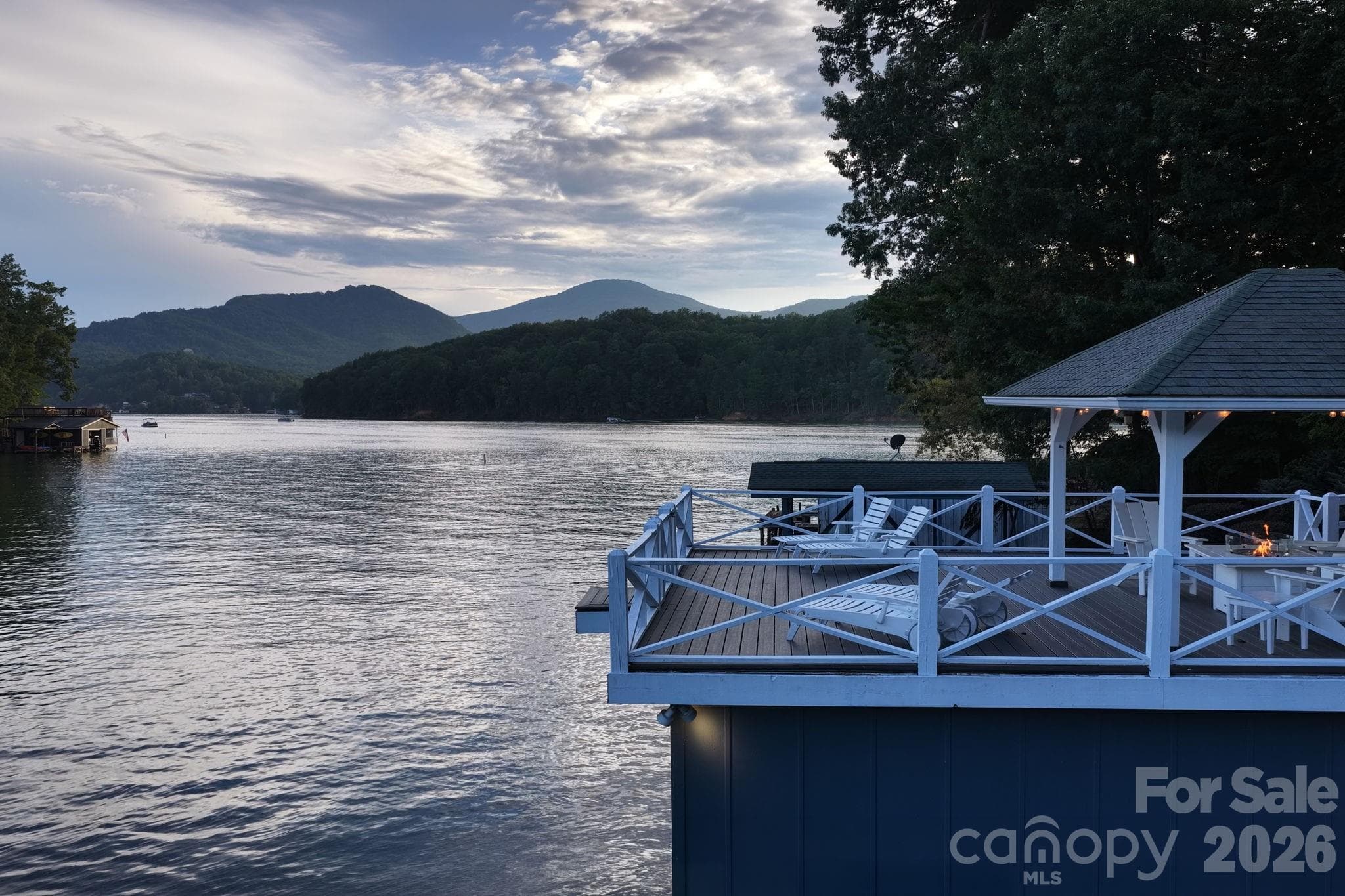Gorgeous water and mountain views - 183 Blarney Road, Lake Lure