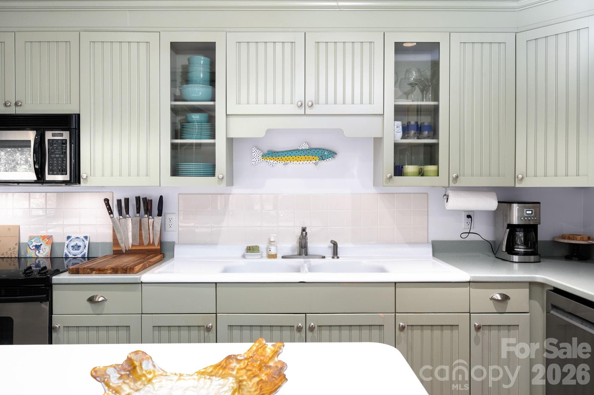 Gigantic kitchen with oversized island and bar seating and vintage sink - 183 Blarney Road, Lake Lure