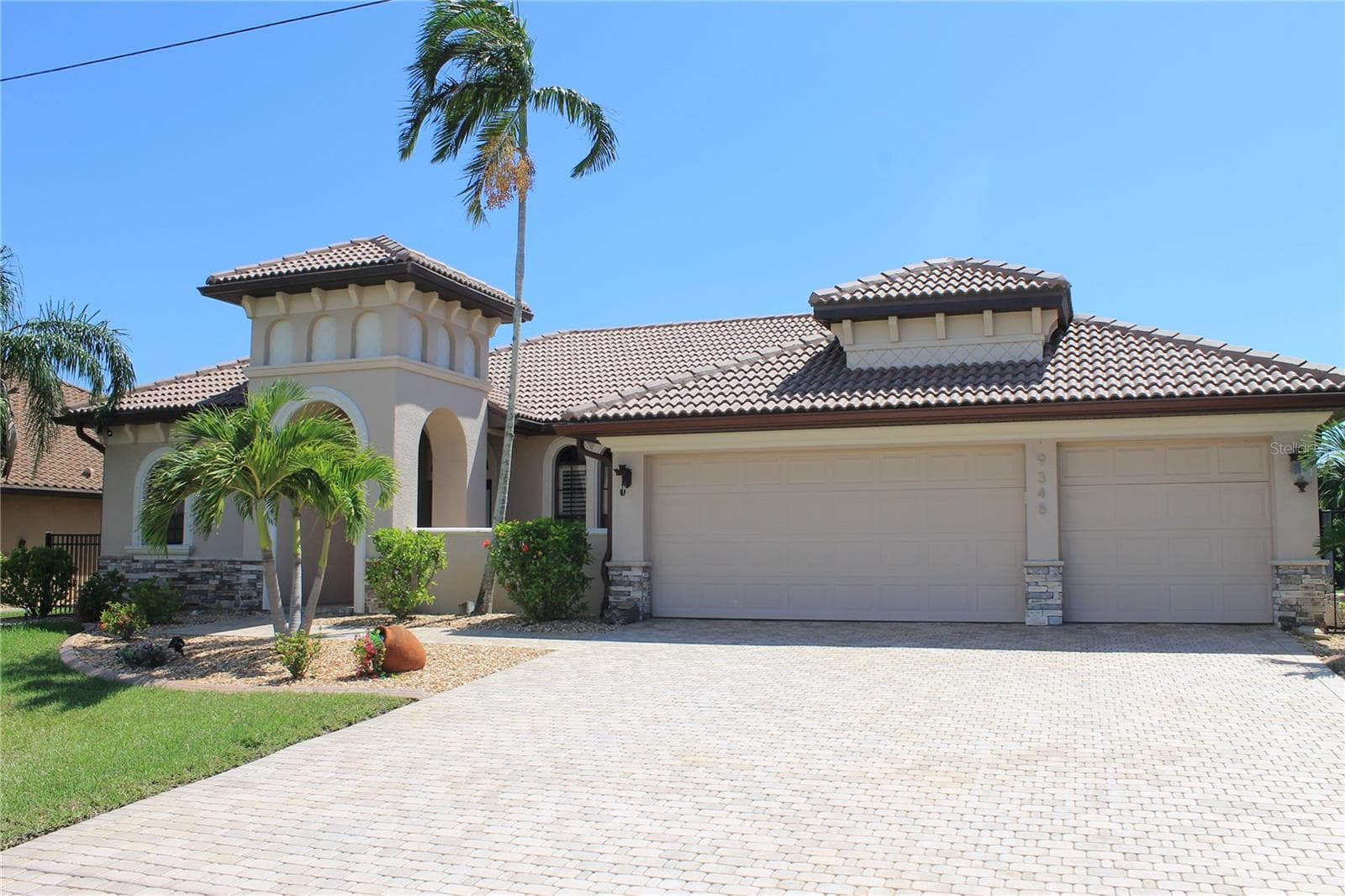 Single Family Residence at 9348 HIALEAH TER, PORT CHARLOTTE, photo 2 of 57