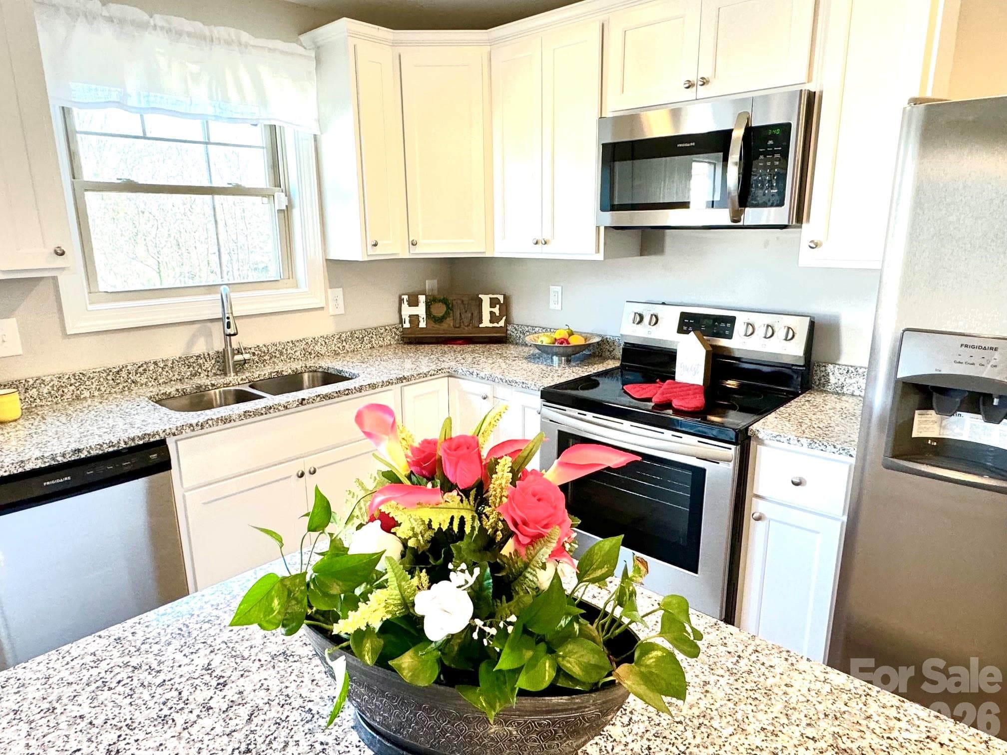 Single Family Residence at 212 Old Centergrove Road, Kannapolis, photo 9 of 27