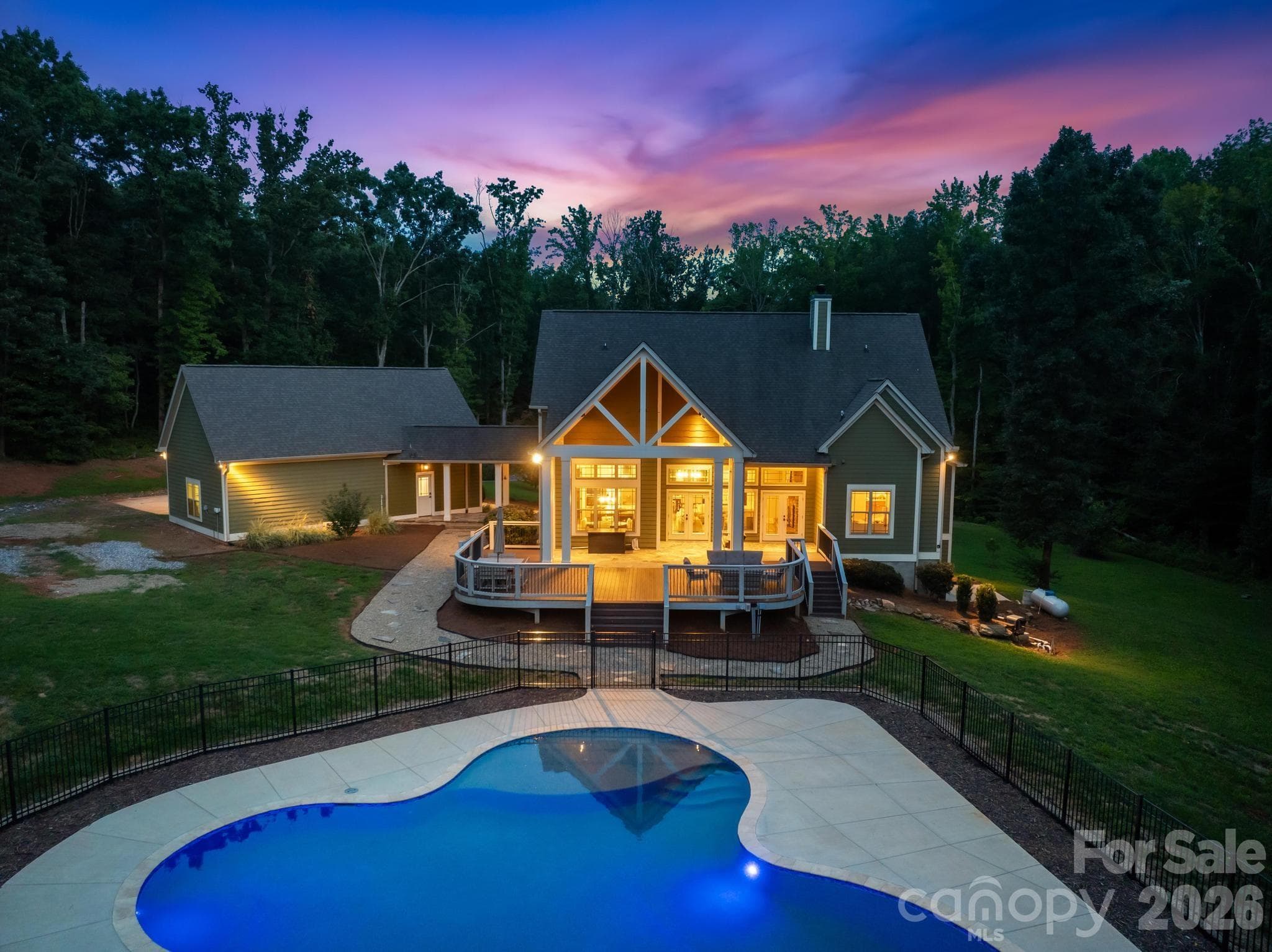 Backyard view - 6334 Long Island Road, Catawba