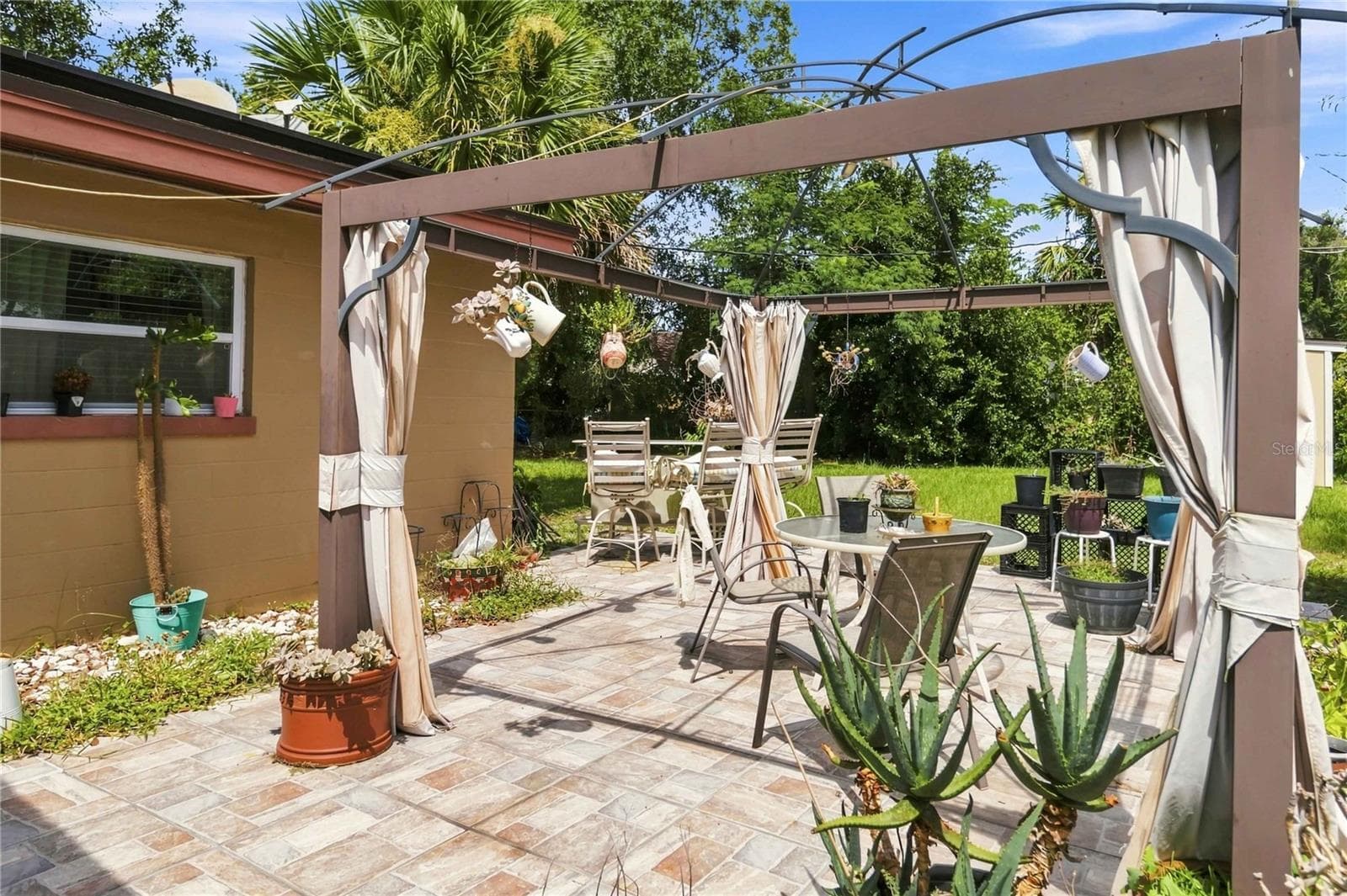 Single Family Residence at 841 WOODEN BLVD, ORLANDO, photo 11 of 14