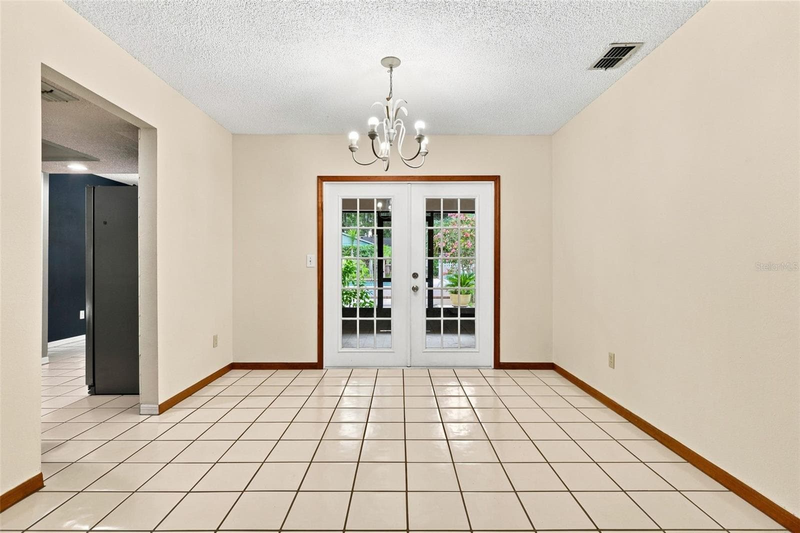 Single Family Residence at 226 COUNCIL BLUFFS DR, DELTONA, photo 19 of 44