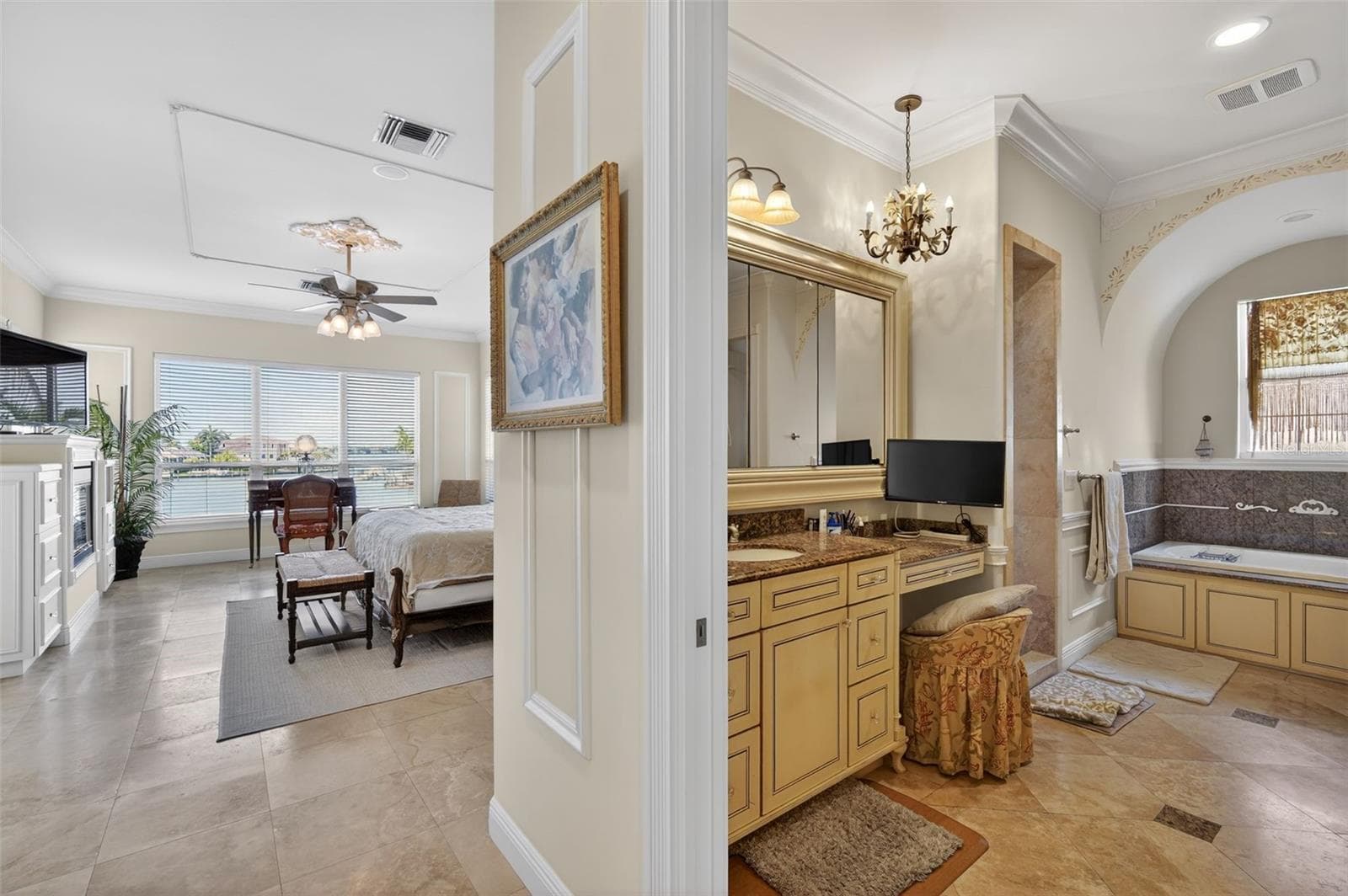 Single Family Residence at 1444 HARBOR DR, SARASOTA, photo 26 of 43