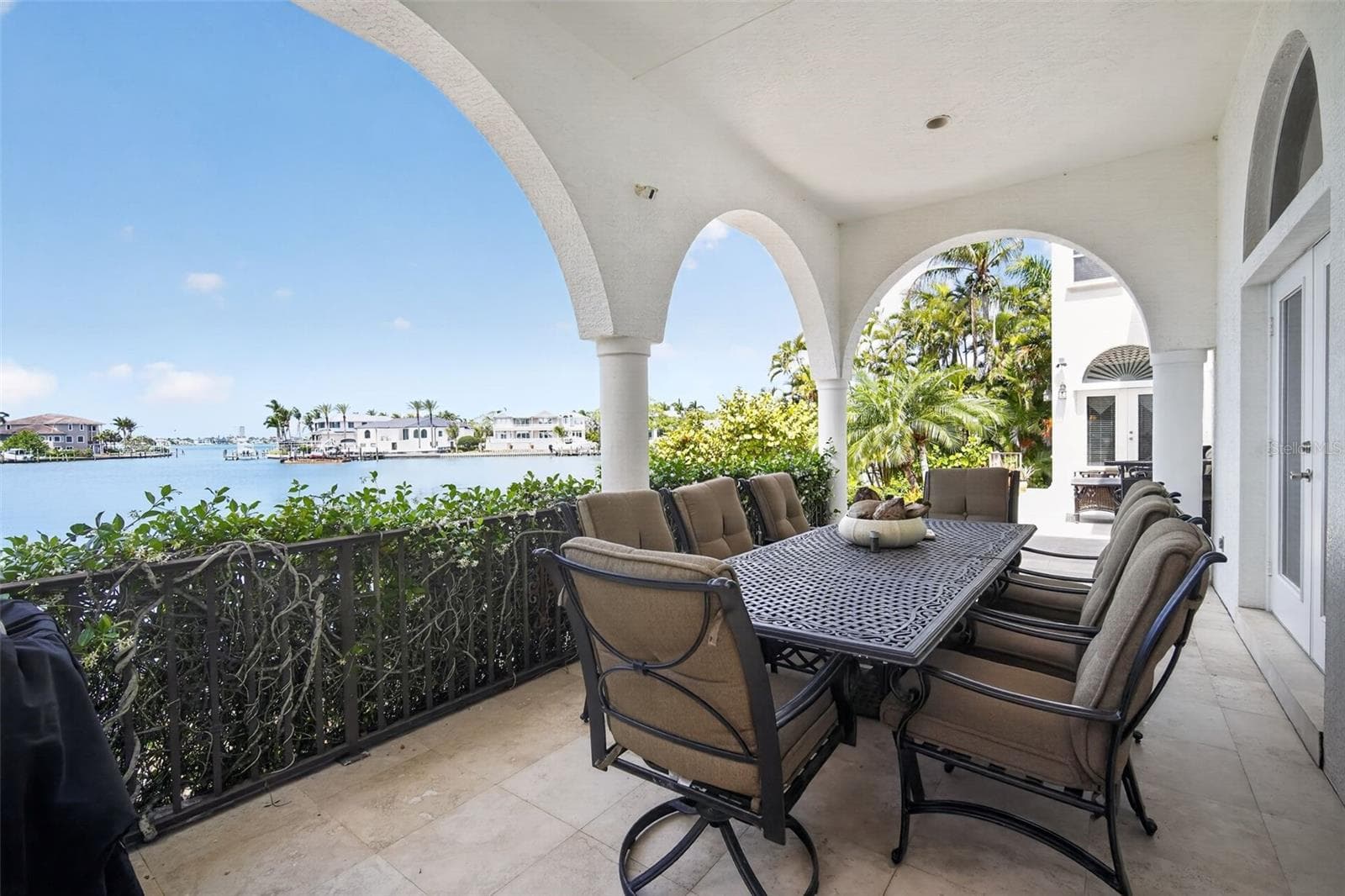 Single Family Residence at 1444 HARBOR DR, SARASOTA, photo 30 of 43