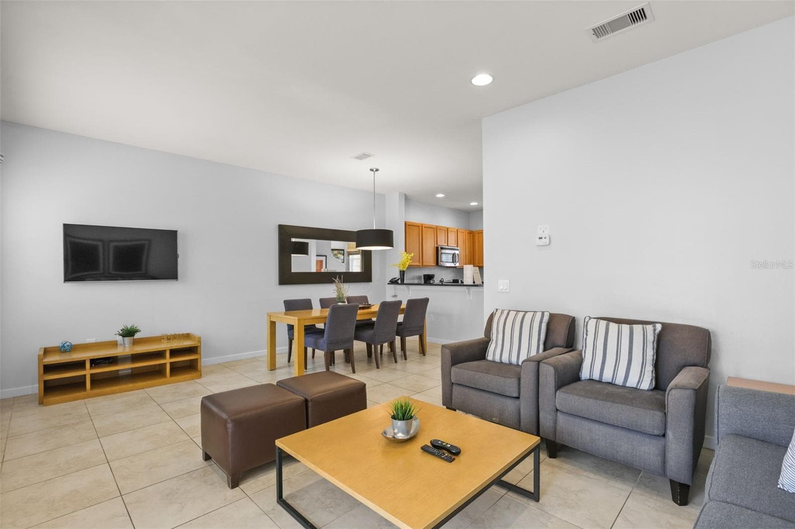 Townhouse at 2702 CORVETTE LN, KISSIMMEE, photo 6 of 31