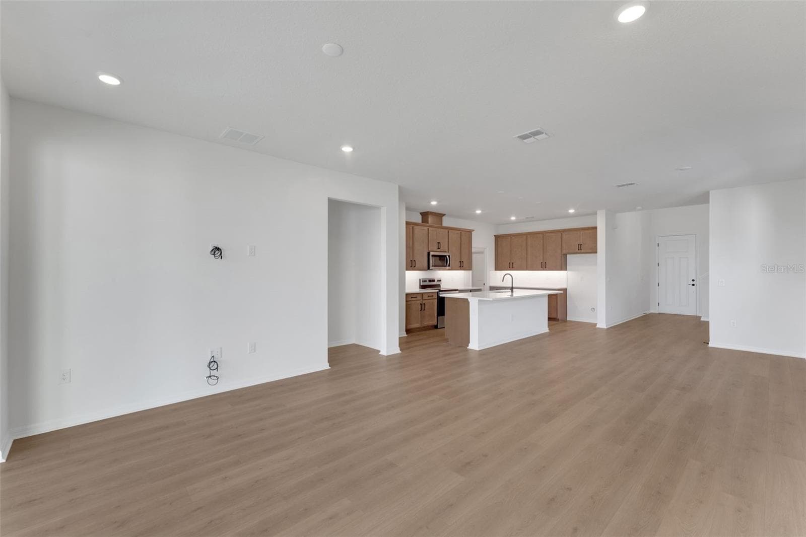 Single Family Residence at 8120 SUNNY POINT TRL, PARRISH, photo 13 of 33