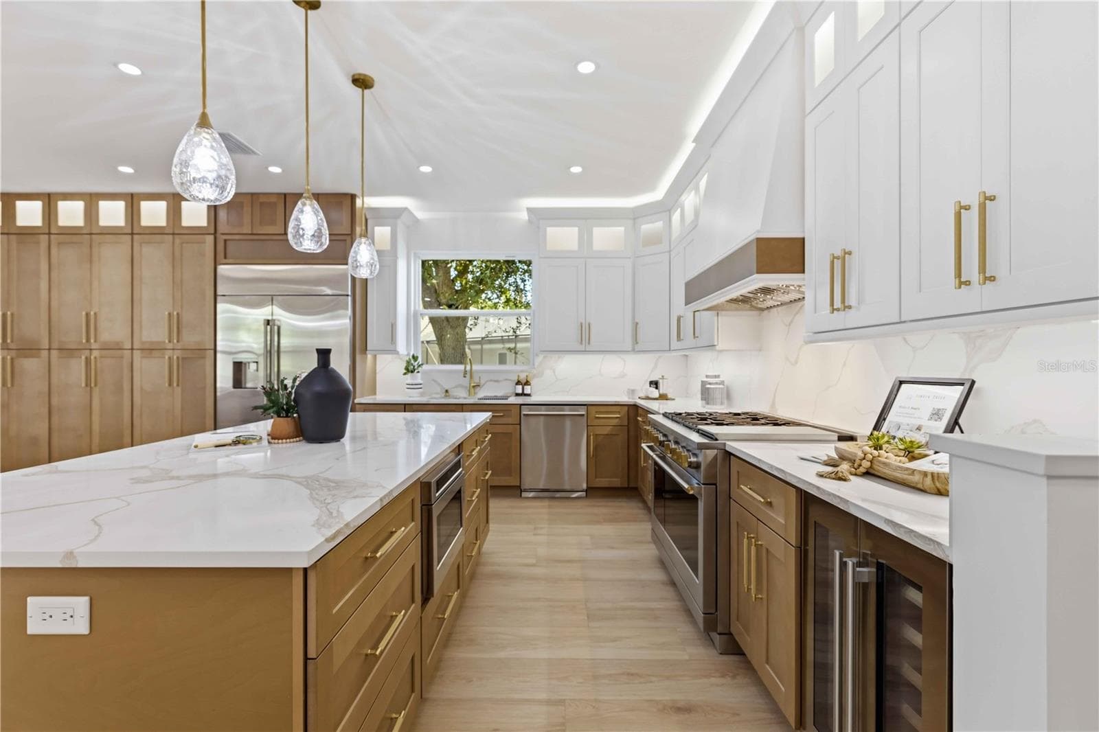 Single Family Residence at 1354 TEAROSE PL, SARASOTA, photo 14 of 56