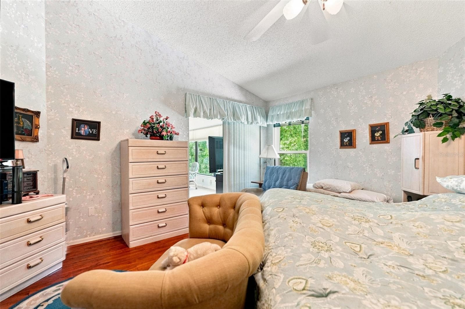 Garage Condo at 9239 TURNBERRY CT, NEW PORT RICHEY, photo 14 of 41