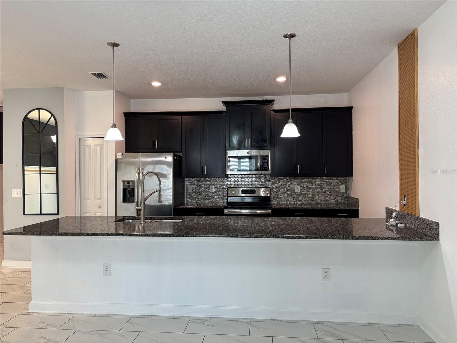 Townhouse at 1591 MOON VALLEY DR, DAVENPORT, photo 5 of 30