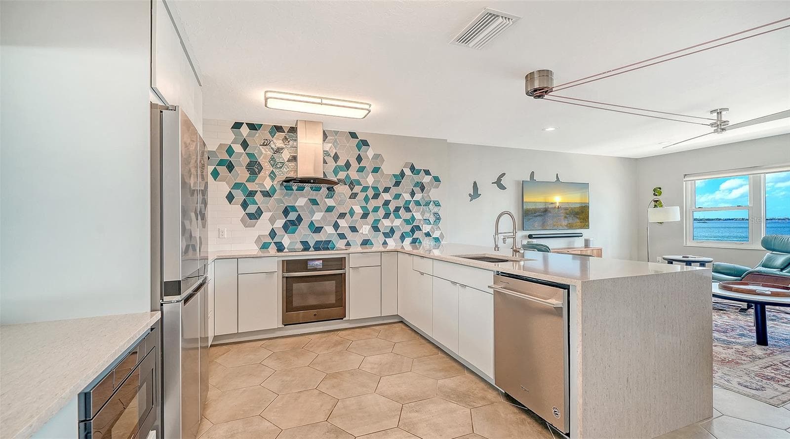 Condominium at 400 GOLDEN GATE PT #22, SARASOTA, photo 11 of 39