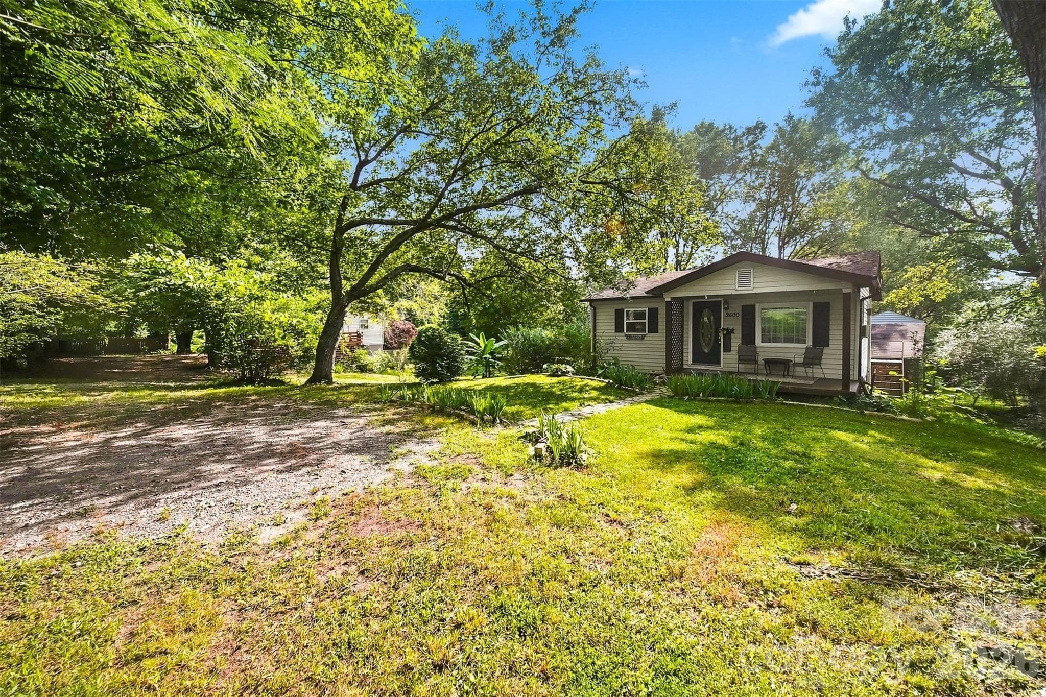 Portfolio at 2588 Old Shelby Road, Hickory, photo 11 of 48
