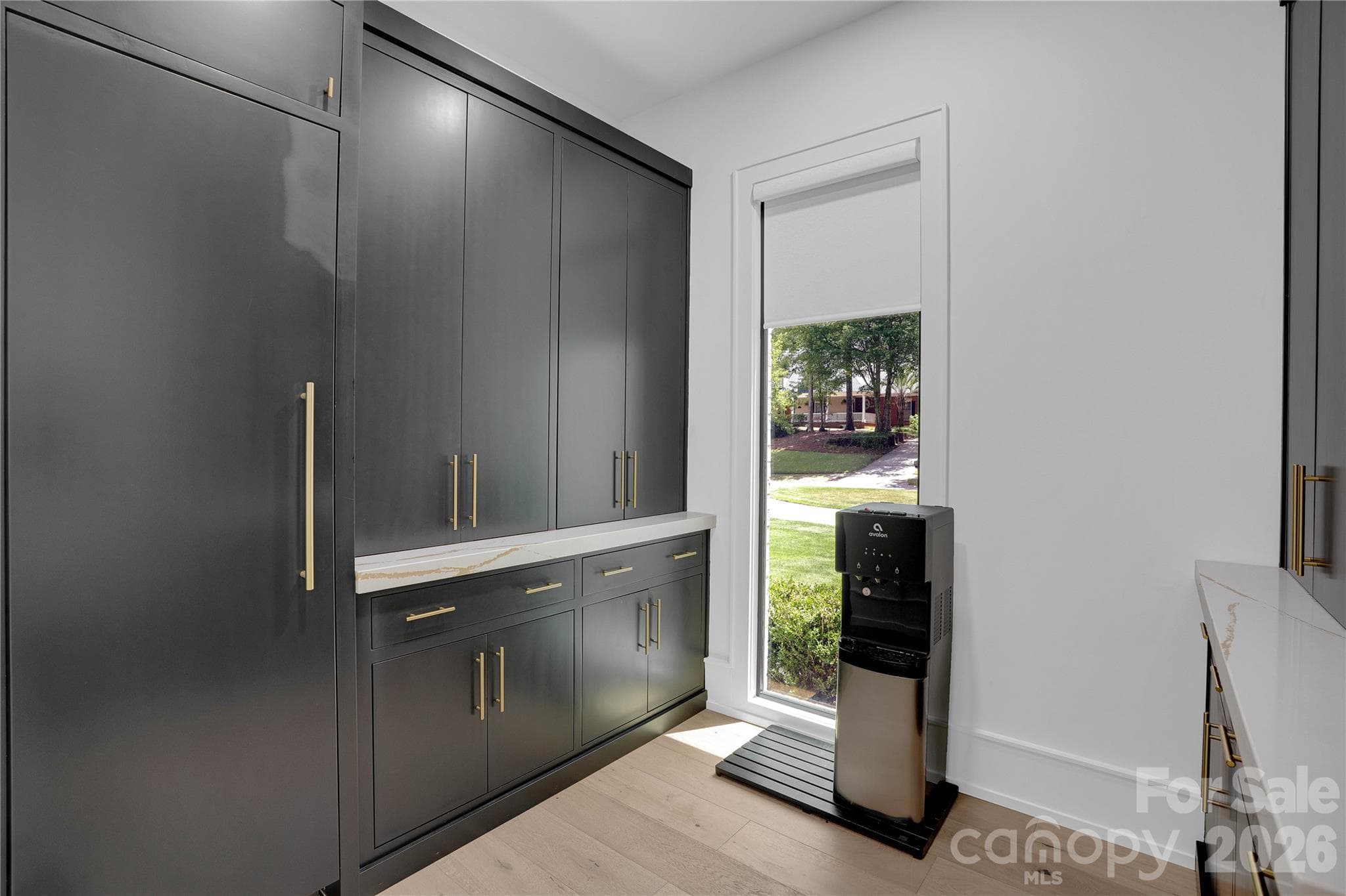 Butler's Pantry with Secondary Refrigerator - 1000 Steeple Ridge Road, Irmo