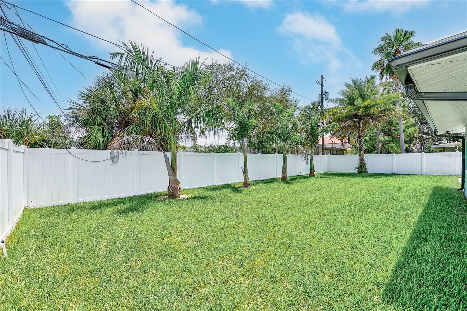 Single Family Residence at 2425 BAYWOOD DR E, DUNEDIN, photo 36 of 44
