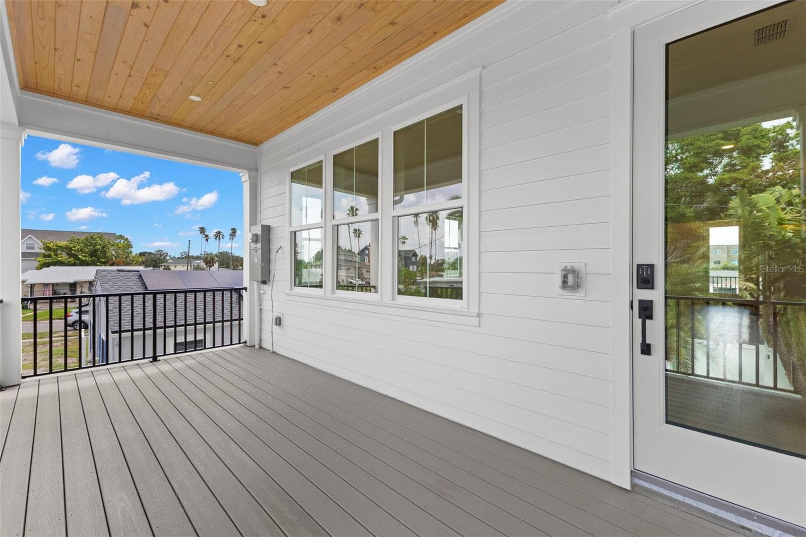 Single Family Residence at 3534 OVERLOOK DR NE, ST PETERSBURG, photo 27 of 46
