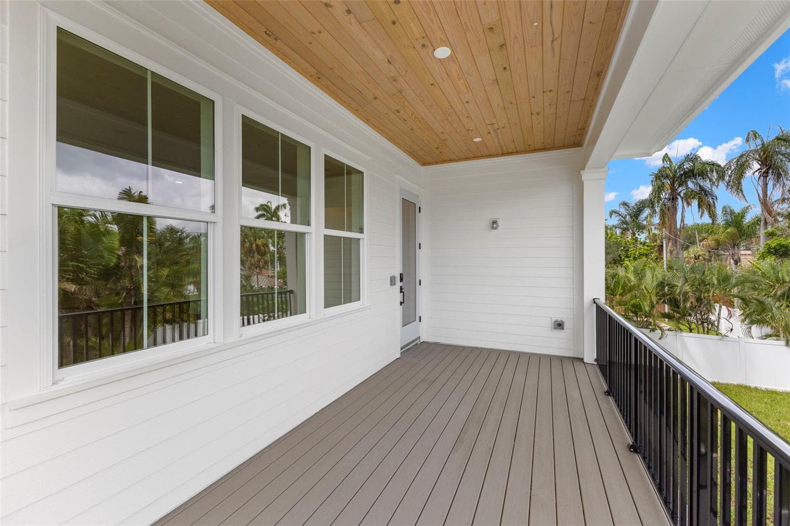 Single Family Residence at 3534 OVERLOOK DR NE, ST PETERSBURG, photo 29 of 46