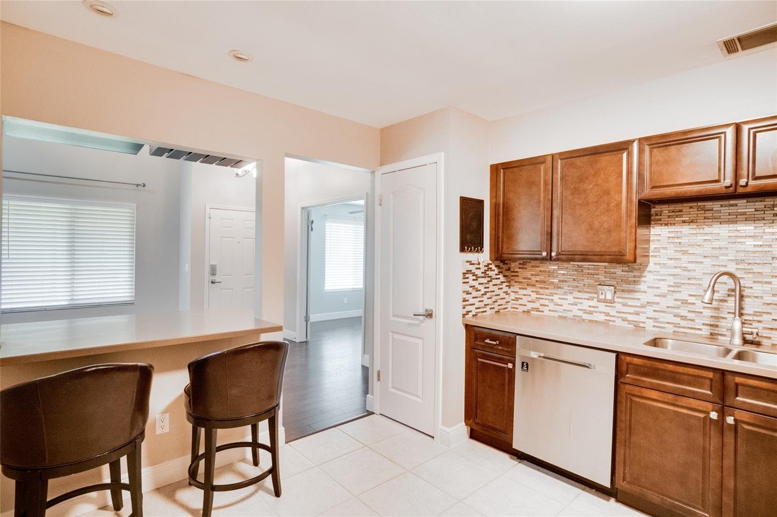 Townhouse at 419 NEWTON PL, LONGWOOD, photo 17 of 31