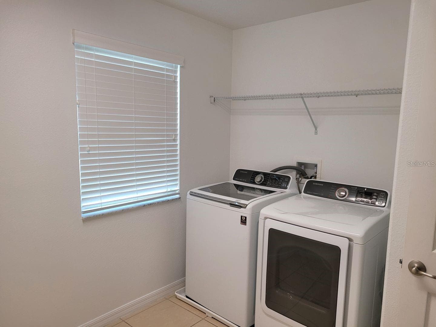Single Family Residence at 1041 CAVAN DR, APOPKA, photo 14 of 22