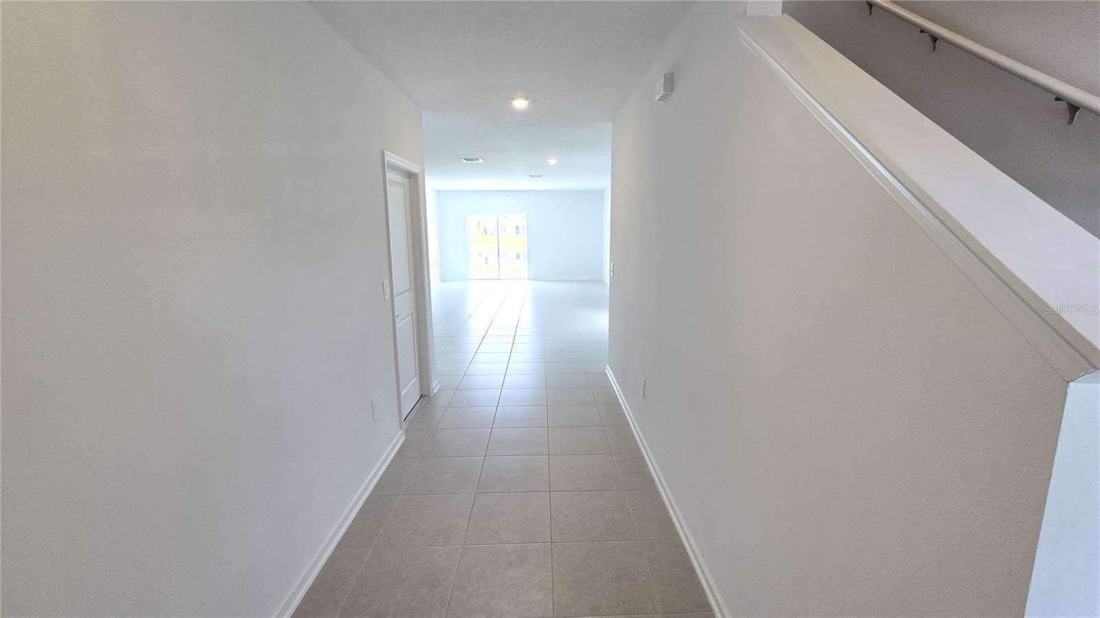 Single Family Residence at 5618 GINGHAM DR, KISSIMMEE, photo 4 of 43