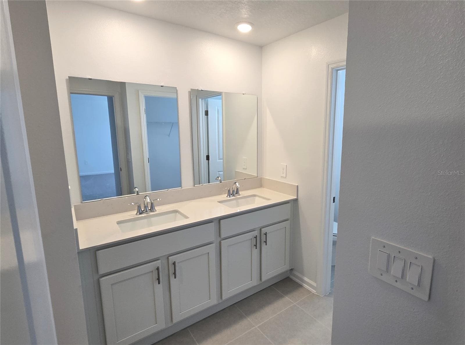 Single Family Residence at 5618 GINGHAM DR, KISSIMMEE, photo 27 of 43
