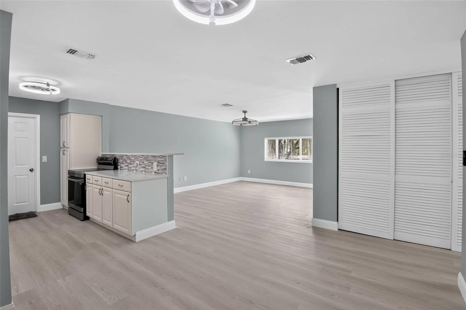 Single Family Residence at 1148 FOUNTAINHEAD DR, DELTONA, photo 21 of 42