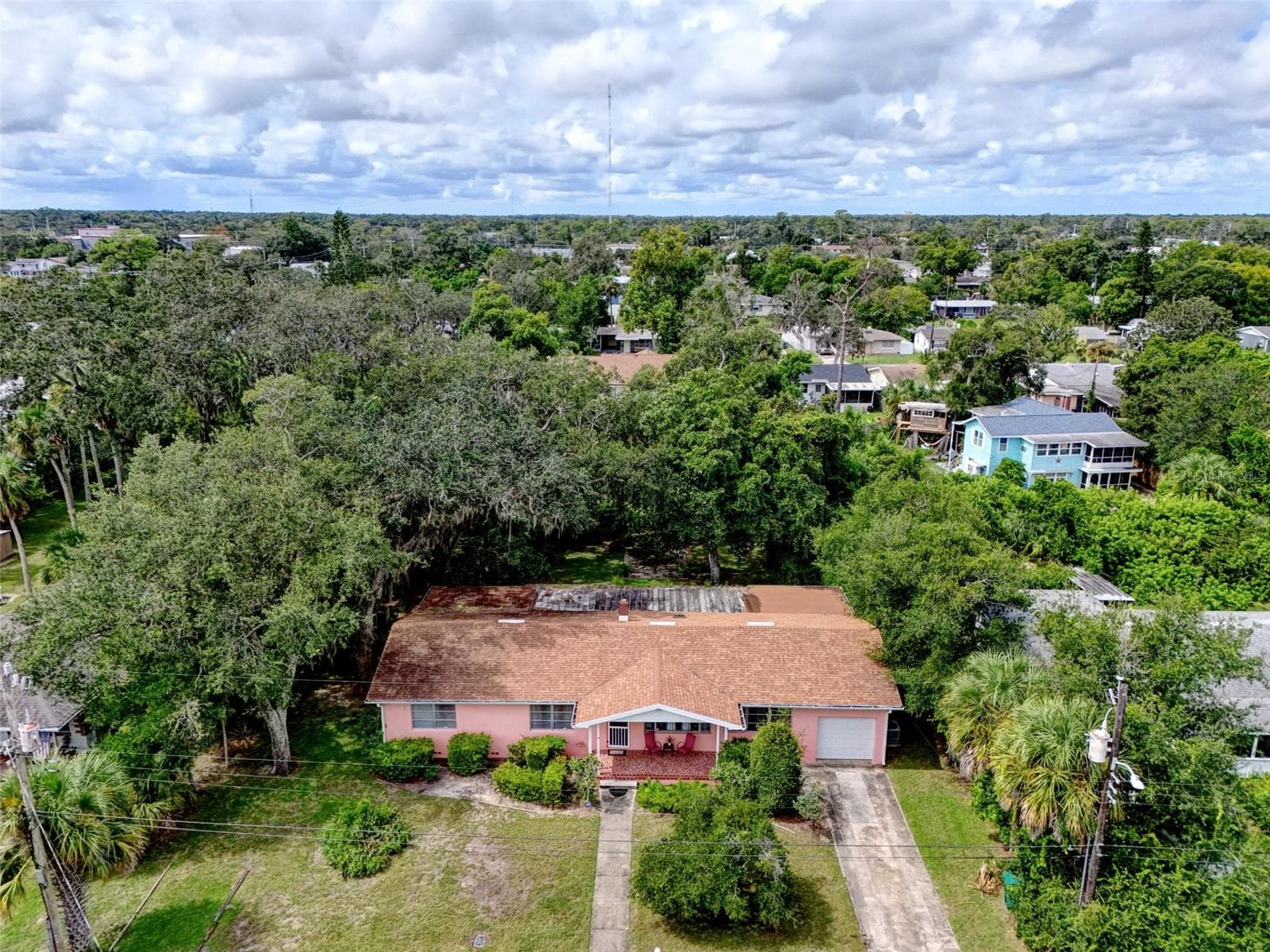Single Family Residence at 1520 MORAVIA AVE, HOLLY HILL, photo 4 of 43
