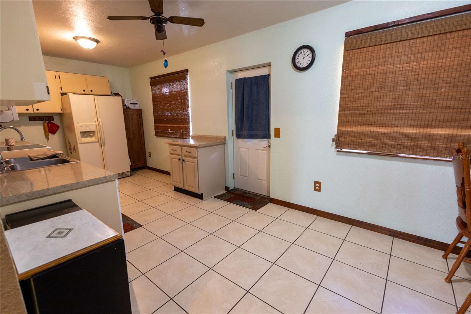 Single Family Residence at 8301 WEEPING WILLOW ST, BROOKSVILLE, photo 11 of 50