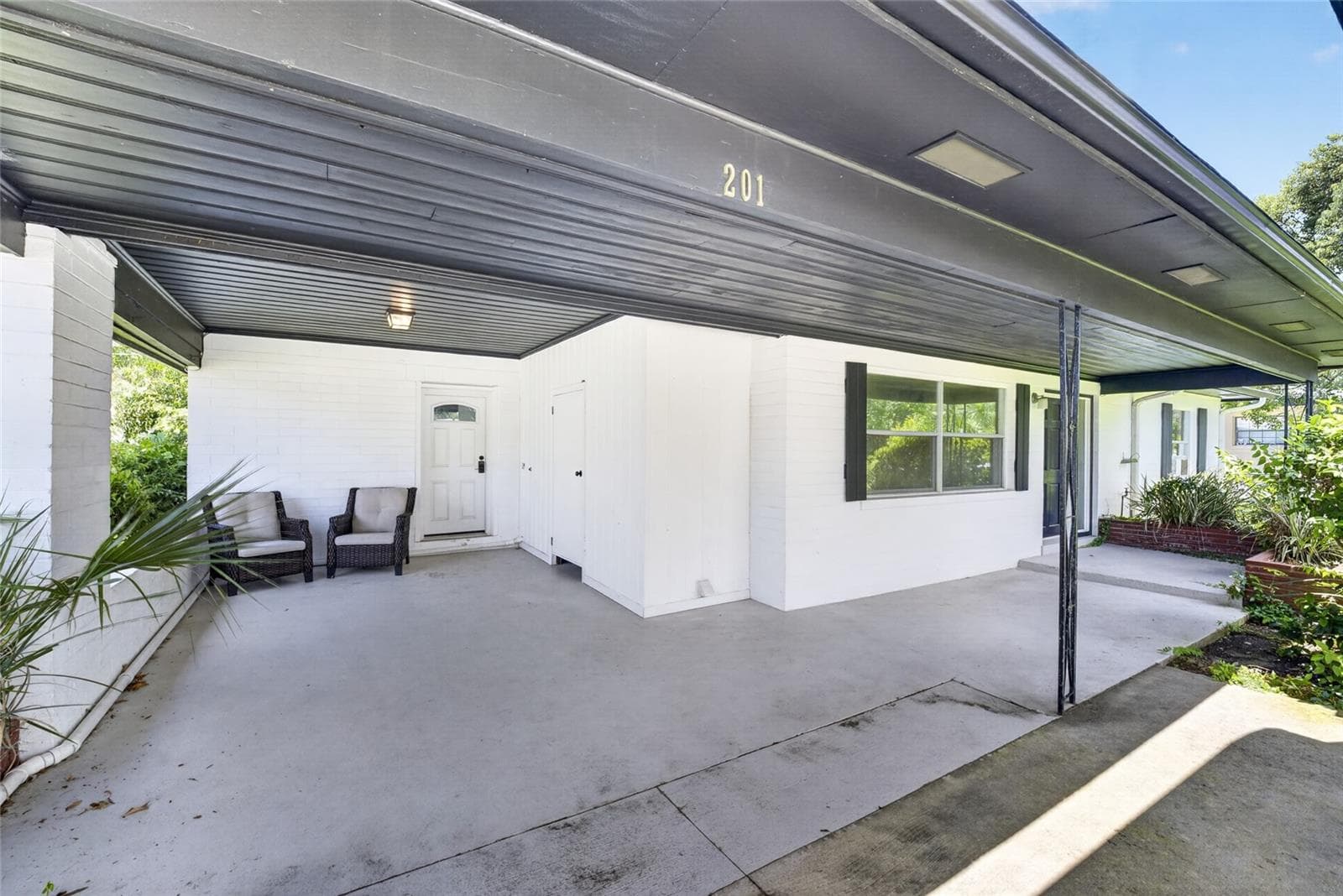Single Family Residence at 201 SE 31ST AVE, OCALA, photo 2 of 12