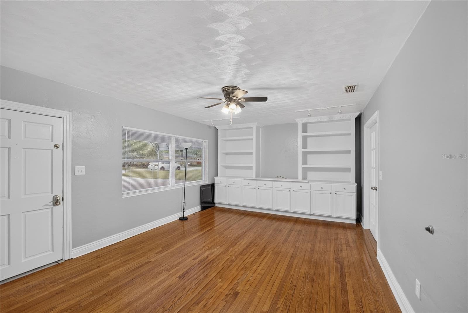 Single Family Residence at 201 SE 31ST AVE, OCALA, photo 3 of 12