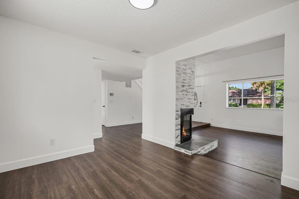 Single Family Residence at 401 WOODVIEW DR, LONGWOOD, photo 13 of 65