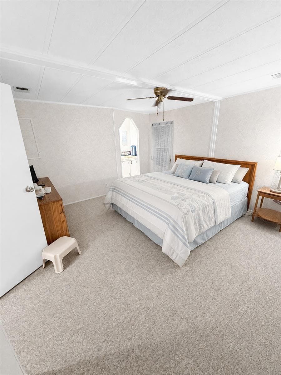 Manufactured Home at 201 N FIJI CIR, ENGLEWOOD, photo 9 of 22