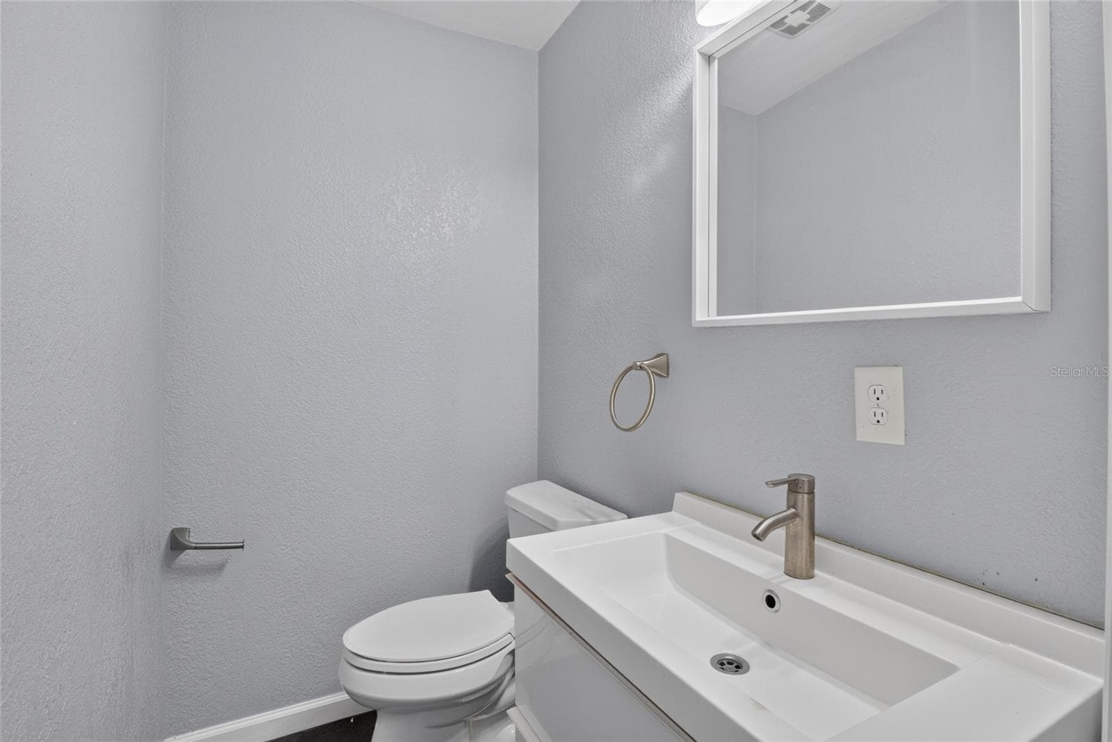 half bath - 4104 ORANGE AVE SE, HIGHLAND CITY