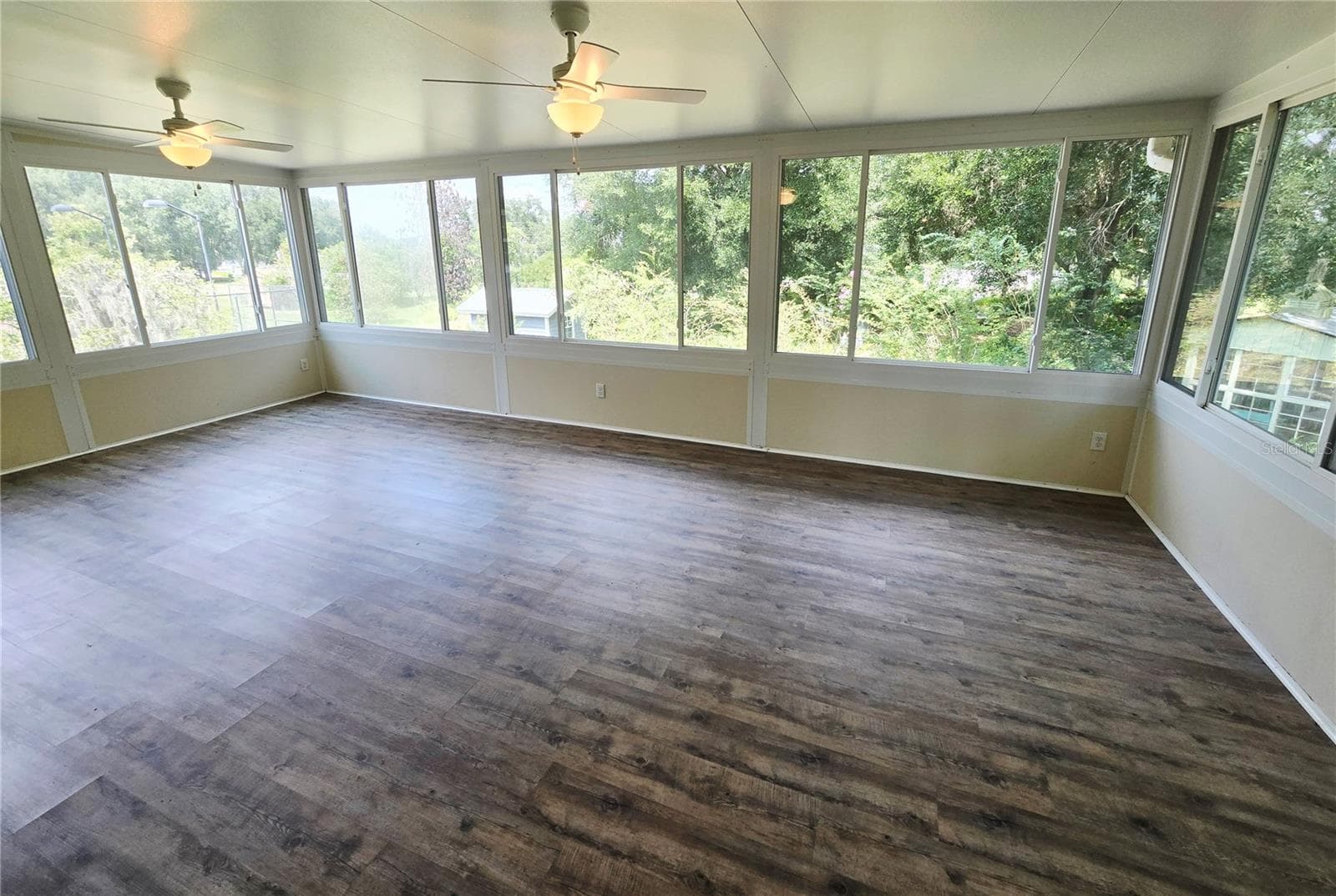 FL Sunroom overlooks garden & sports court! - 18249 ROSE ST, GROVELAND