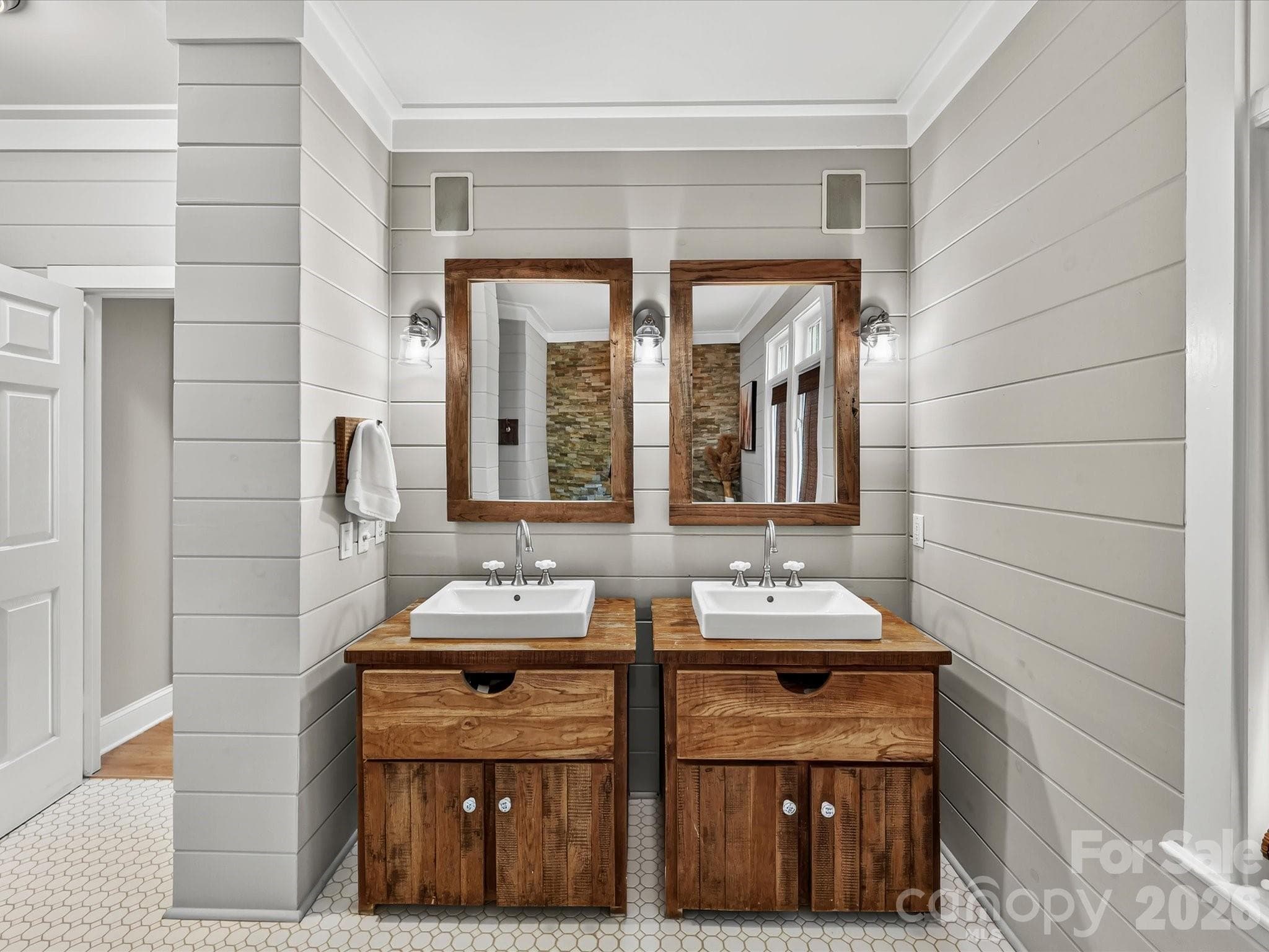 Single Family Residence at 3520 Providence Plantation Lane, Charlotte, photo 23 of 47