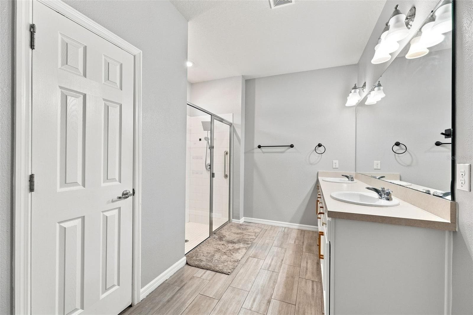 Single Family Residence at 18359 CORTES CREEK BLVD, SPRING HILL, photo 12 of 59