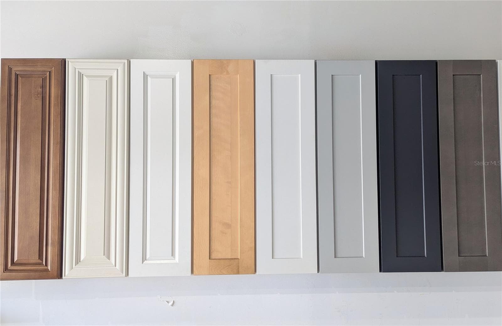 Cabinet Choices - 104 ROBERTS AVE, MULBERRY
