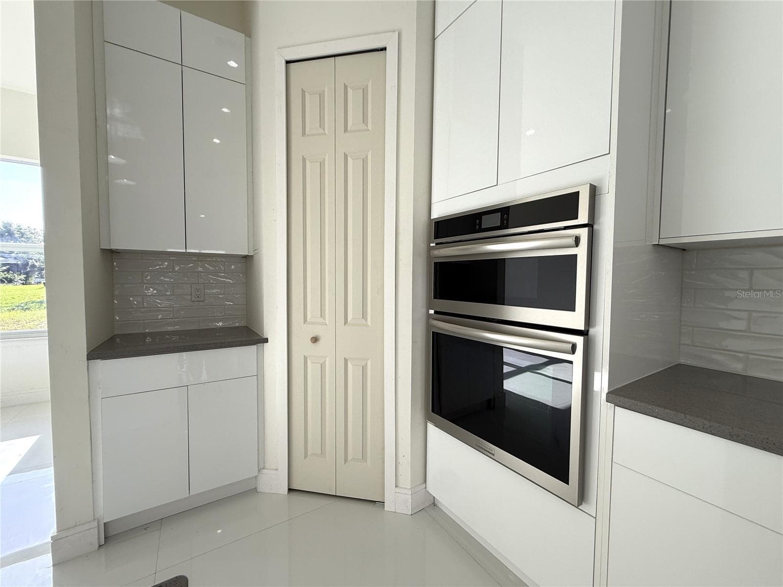 KITCHEN - 16443 HILLSBOROUGH BLVD, PORT CHARLOTTE