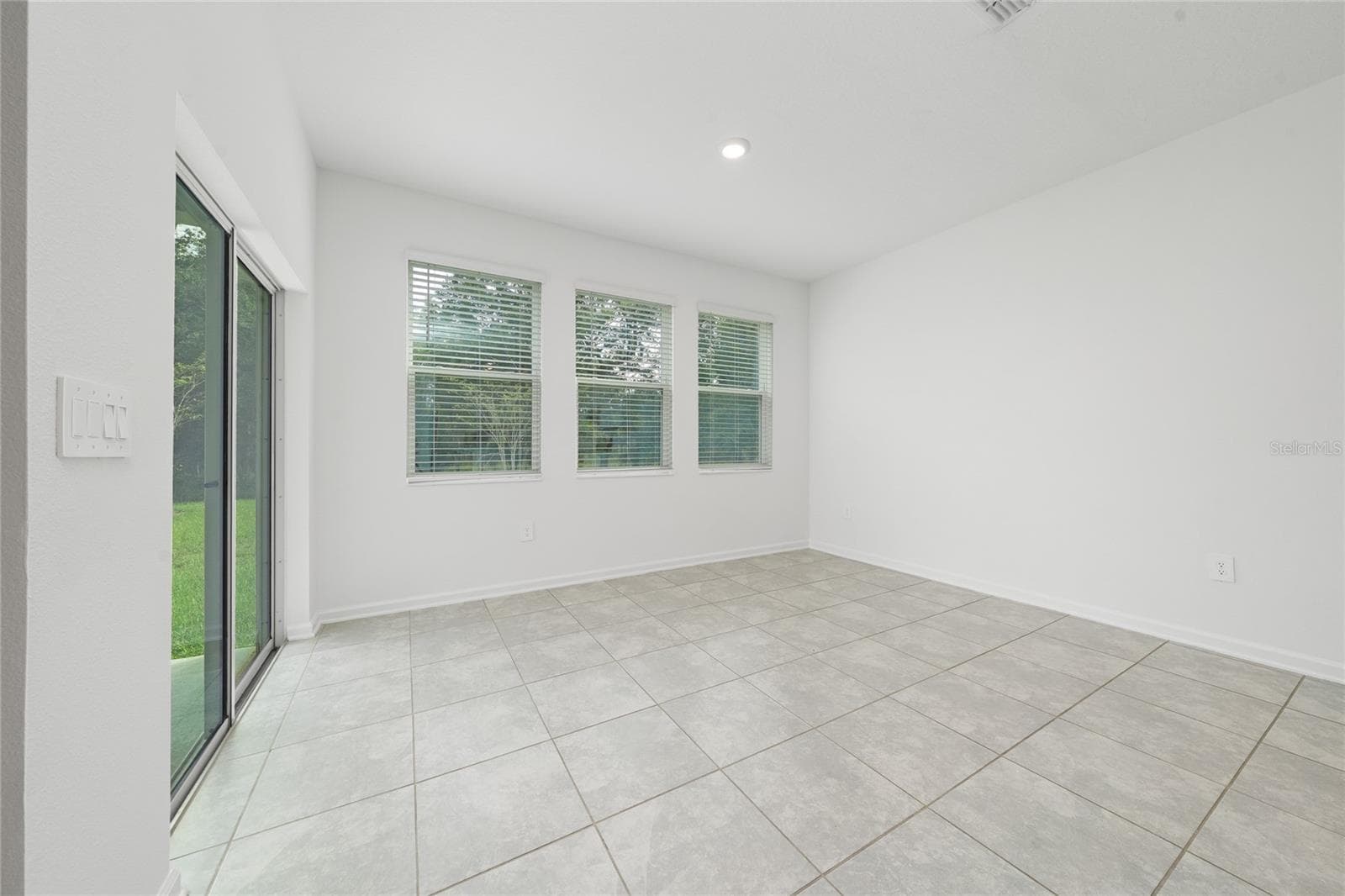 Single Family Residence at 4385 TWISTED TWIG BND, KISSIMMEE, photo 17 of 54