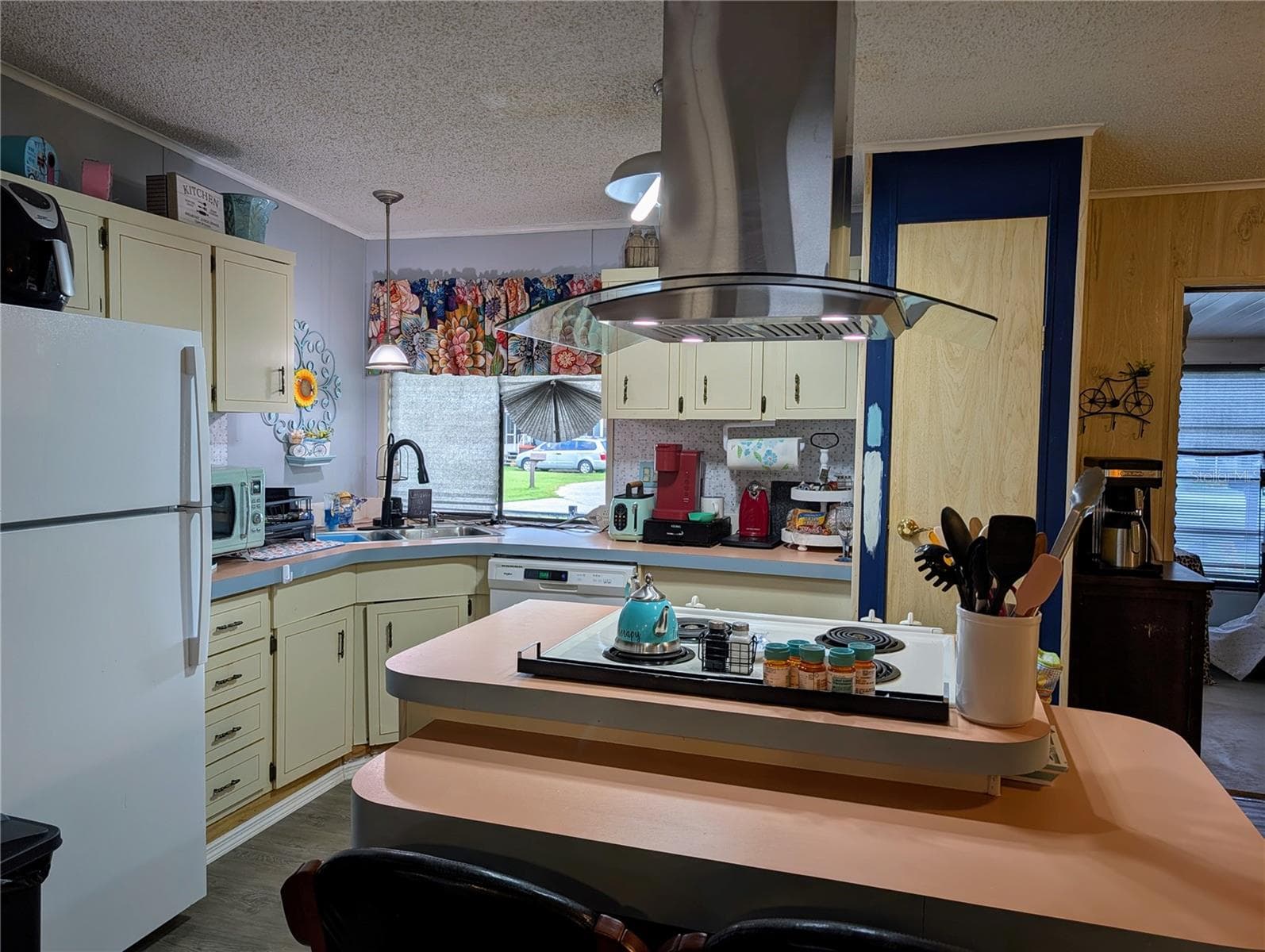 Manufactured Home at 6517 SE 110TH LN, BELLEVIEW, photo 12 of 39