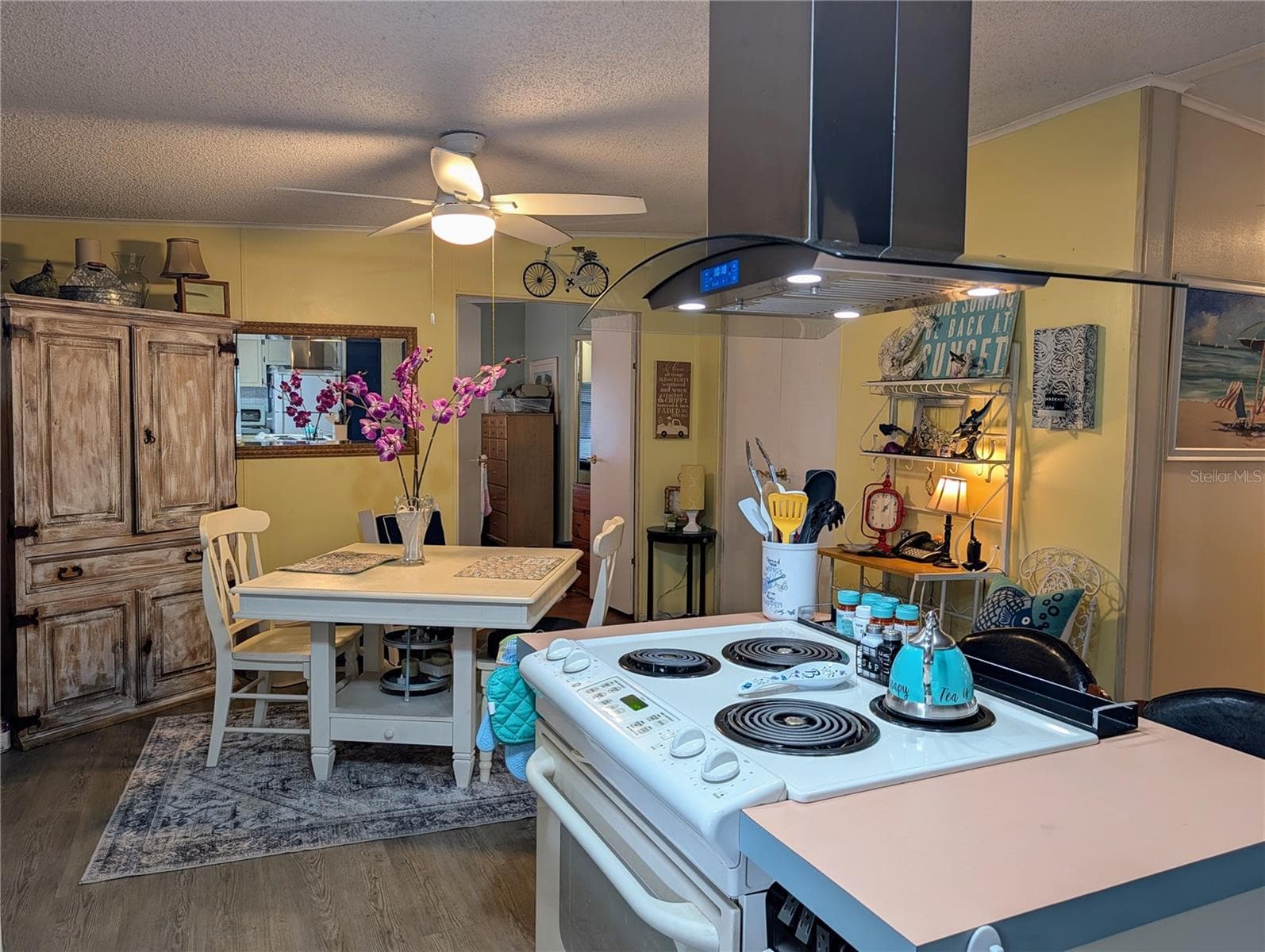 Manufactured Home at 6517 SE 110TH LN, BELLEVIEW, photo 16 of 39