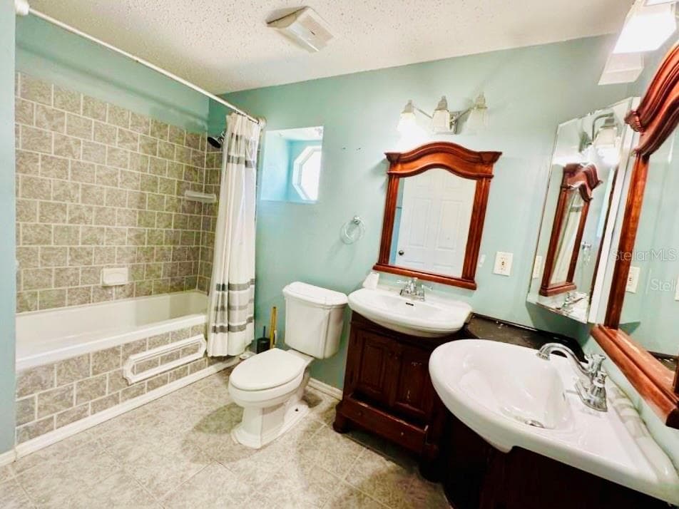 Single Family Residence at 522 E GRANDVIEW WAY, CASSELBERRY, photo 5 of 10