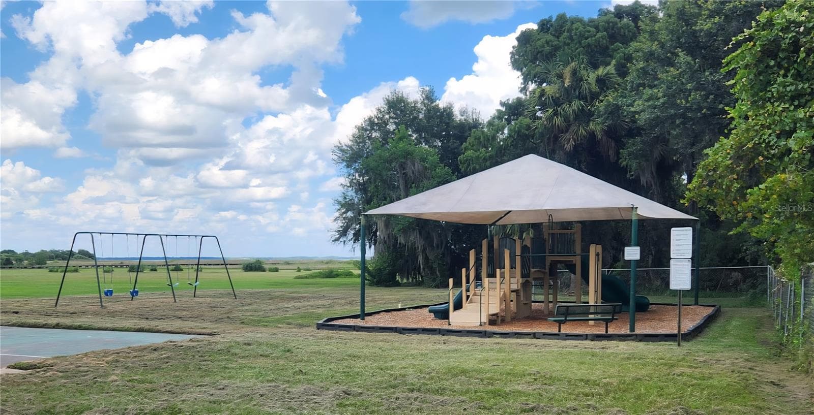 Neighborhood playground - 2805 LAKE TOHOPEKALIGA BLVD, KISSIMMEE