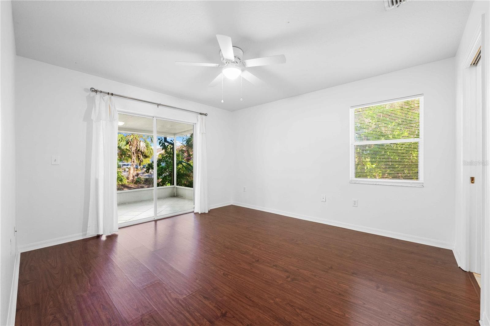 Condominium at 630 N JEFFERSON AVE #19, SARASOTA, photo 17 of 28