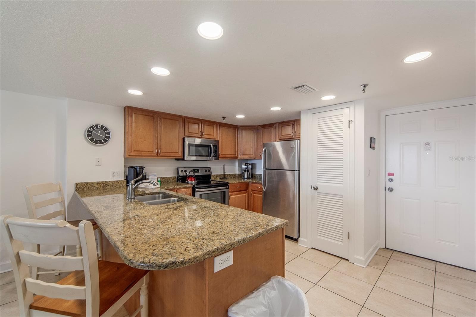Condominium at 12901 GULF LN #503, MADEIRA BEACH, photo 3 of 28