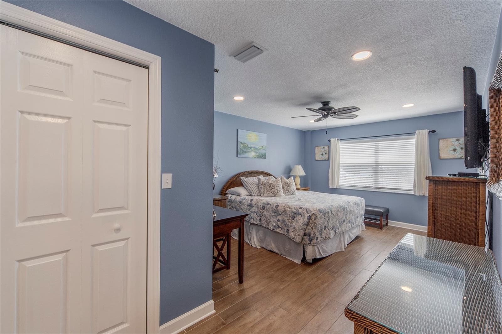 Condominium at 12901 GULF LN #503, MADEIRA BEACH, photo 8 of 28