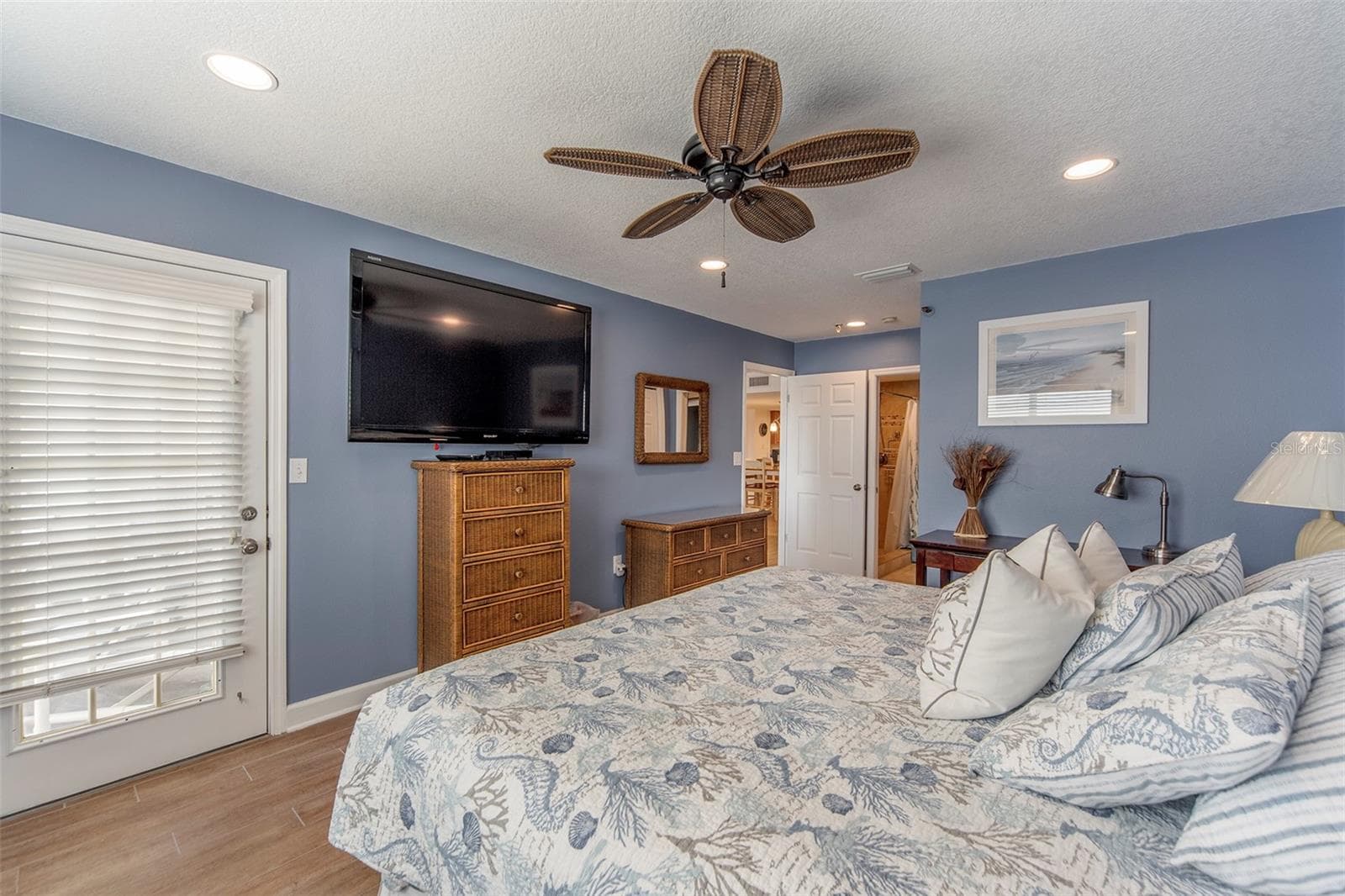 Condominium at 12901 GULF LN #503, MADEIRA BEACH, photo 9 of 28