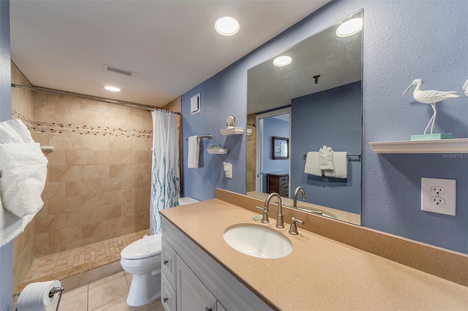 Condominium at 12901 GULF LN #503, MADEIRA BEACH, photo 10 of 28