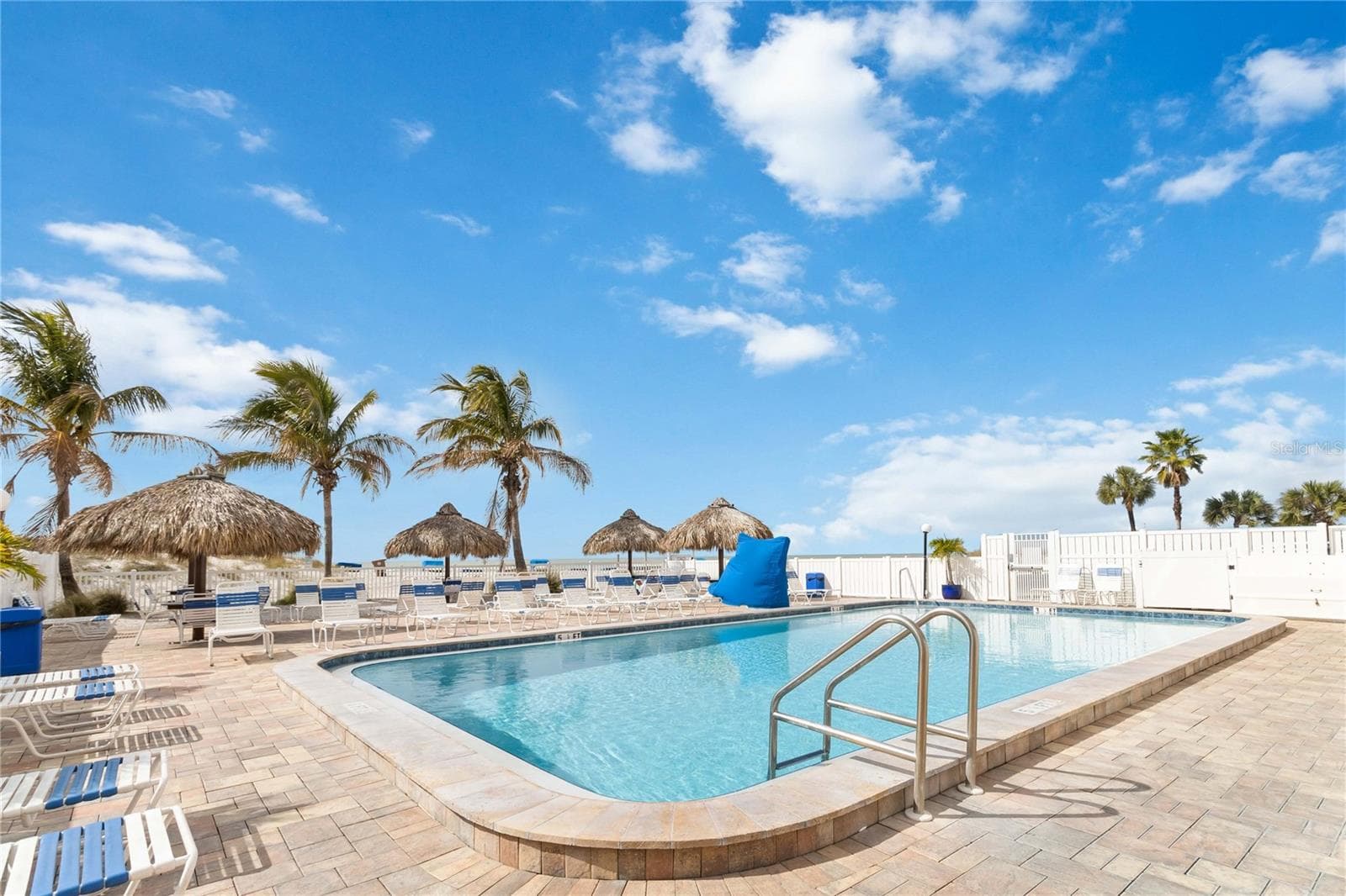 Condominium at 12901 GULF LN #503, MADEIRA BEACH, photo 23 of 28