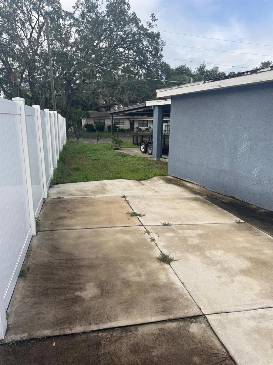 Single Family Residence at 1827 HEATHER AVE, TAMPA, photo 19 of 21